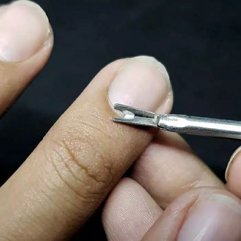 Lidah Ular Stainless | Manicure Cuticle Remover