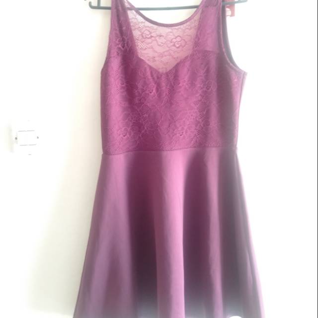 Dress Pesta Maroon