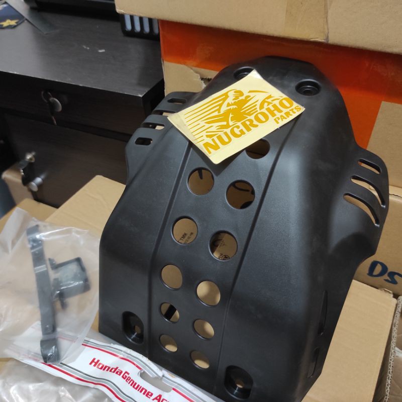 Skid Plate CRF150L Pelindung Mesin CRF150L Asli Honda