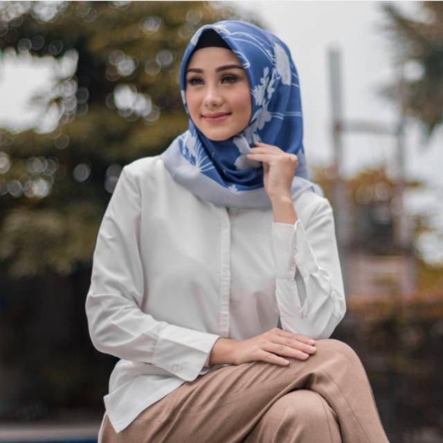 Hijab by ariona