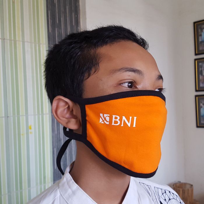 Masker Branding Logo Perusahaan