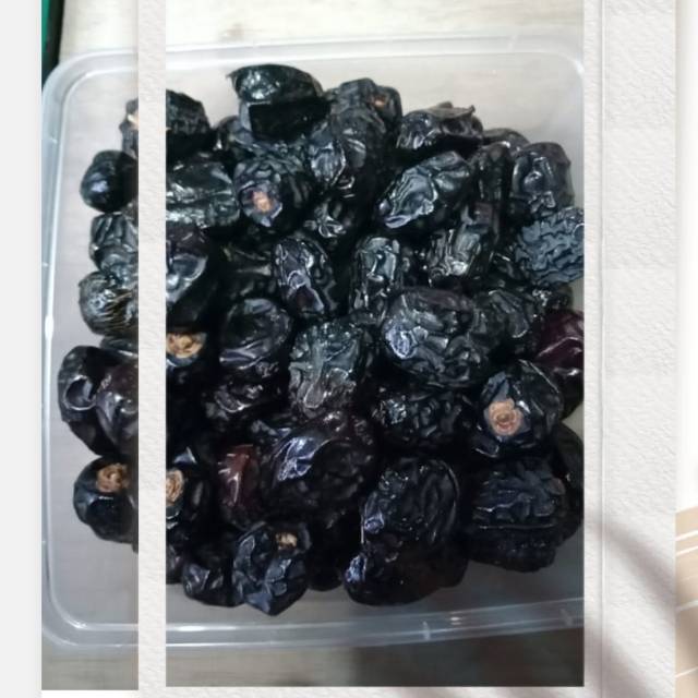 

Kurma Ajwa