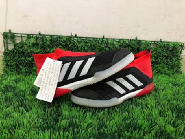 Sepatu Futsal Adidas Predator 18+ IN - Core Black/Red