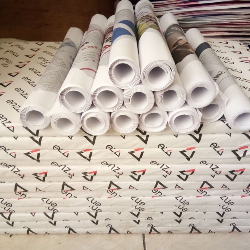 

Kertas Enza uk Besar