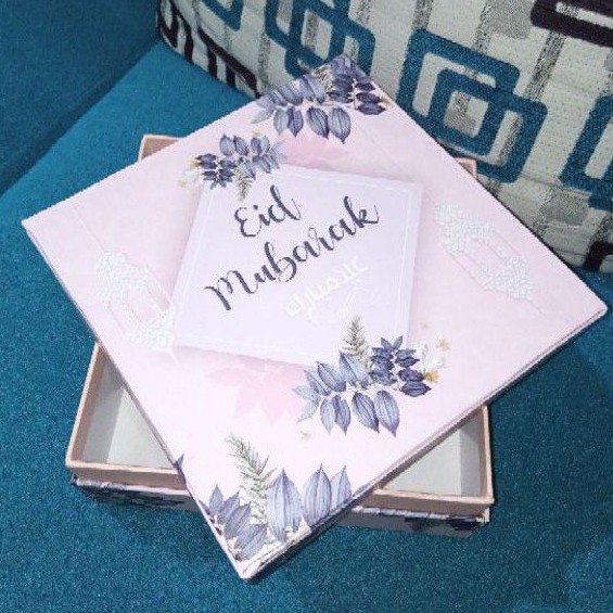 

Box Lebaran, Box Kue Kering, Hampers Idul Fitri, Hampers Lebaran