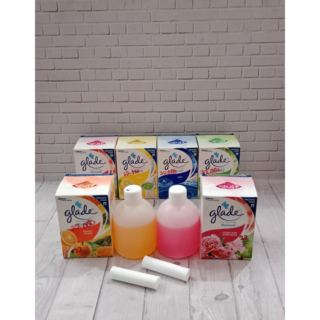 GLADE AIR FRESHENER 80 ML / PENGHARUM MOBIL / PARFUM MOBIL GLADE - GLADE