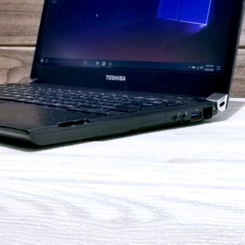 TOSHIBA DYNABOOK R732 CORE I5 3320M RAM 4GB HDD 320GB