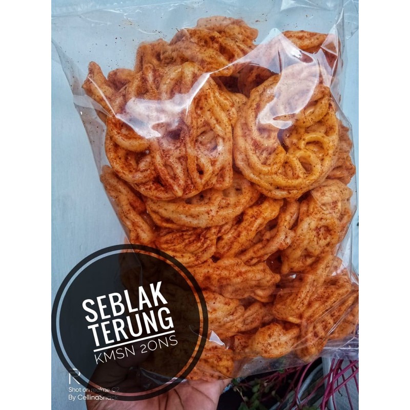 

KERUPUK SEBLAK TERUNG