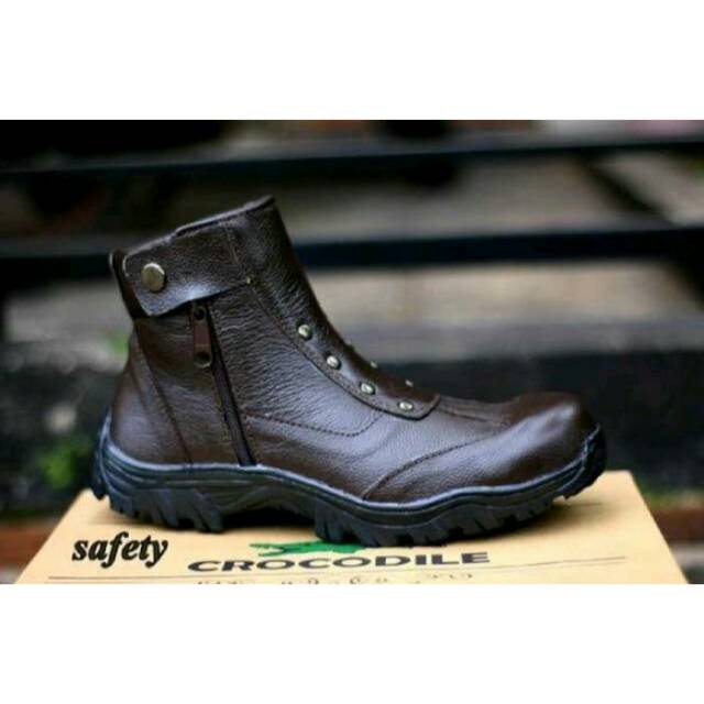 Sepatu Boots Pria Crocodile Boots Resleting  Safety (Besi) kulit brown