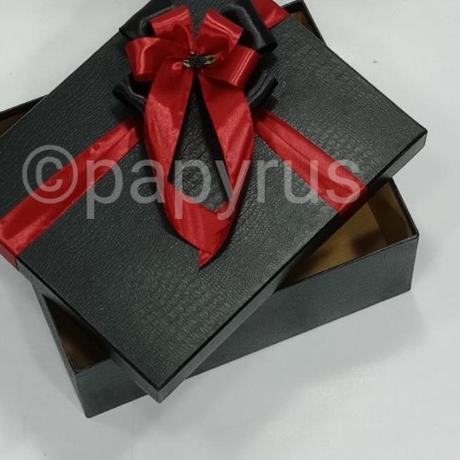 

➲ PAPYRUS 20x25 Tinggi 10cm Kotak Kado Gift Box Hadiah KOTA KADO ☊