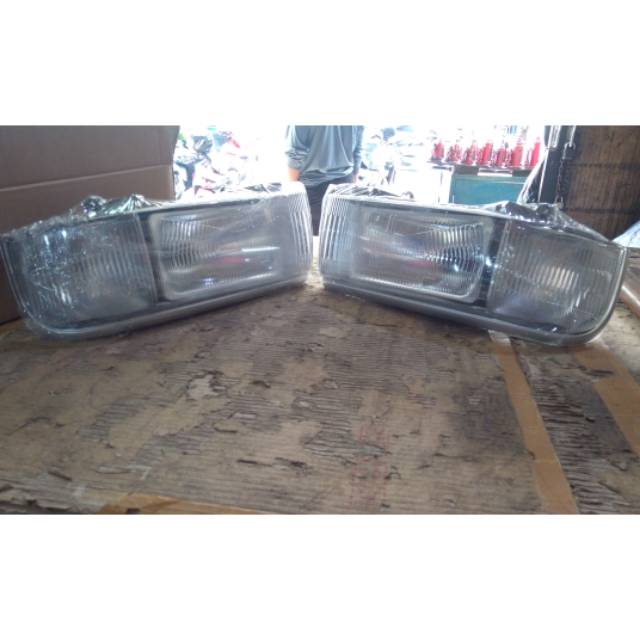 Lampu depan sealbeam Futura