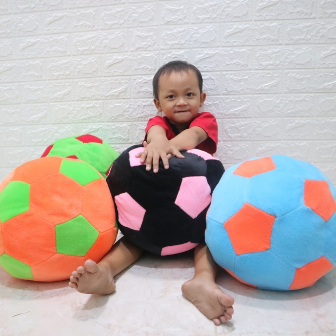 boneka bola jumbo