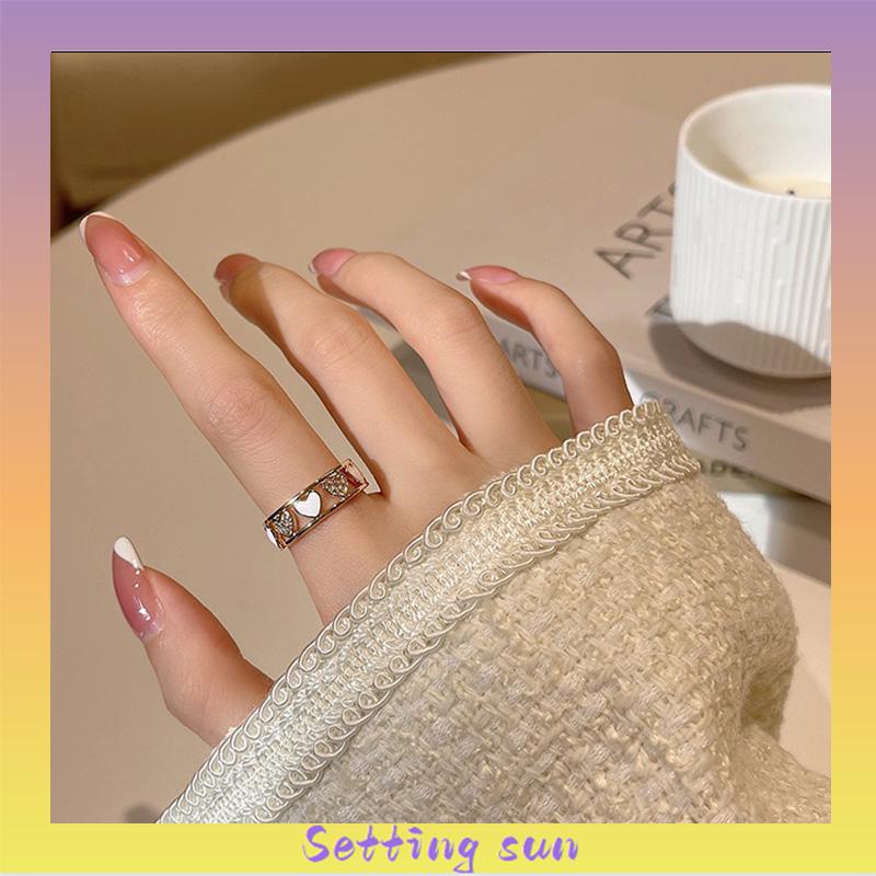 Cincin Ringan Mewah Hollow Keluar Berlian Imitasi Cinta Chic Advanced Adjustable Cincin Wanita TN