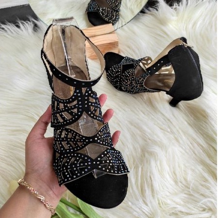 Bryan Erlizha Heels Runcing Gladiator Lasercut Pesta Unik Daun Mote Permata Laser 5cm 9cm Suede Beludru