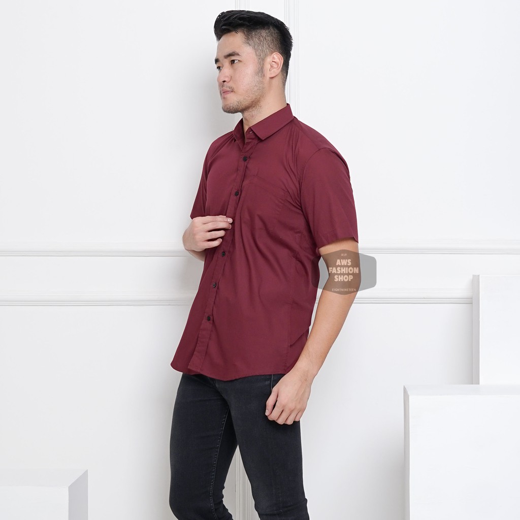 Kemeja Pria Lengan Pendek Merah Maroon Red Maroon Kemeja Cowok Keren Casual Slimfit 3245