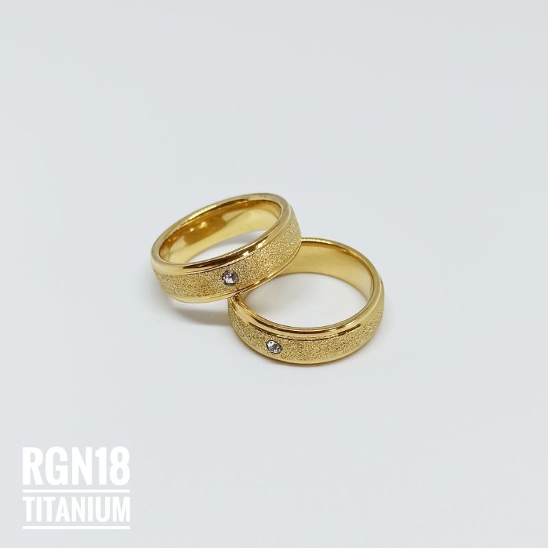 Cincin titanium pasir gold  mata CC561/3