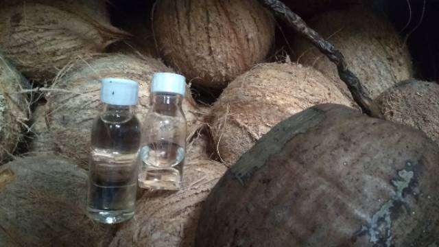 

VCO NIAS (Kelapa Asli Nias)