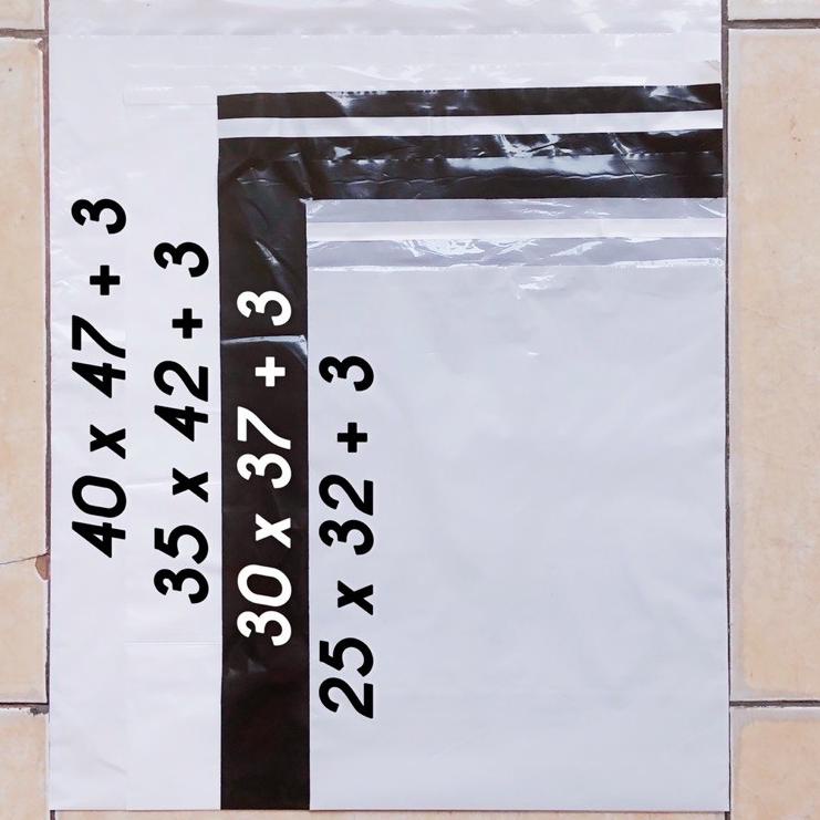 

☋ plastik packing POLYMAILER 20x30 0.4 100 lembar hitam putih plastik lem ➽