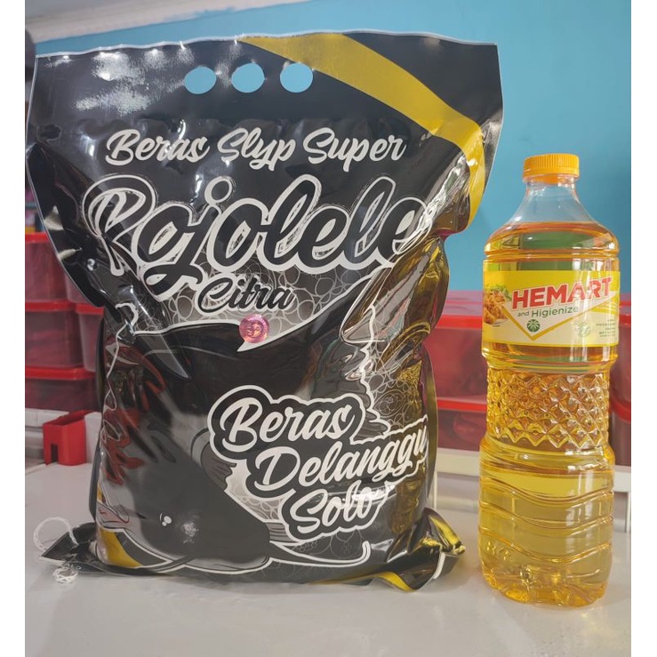 Paket Beras 5 Liter dan Minyak 1 Liter