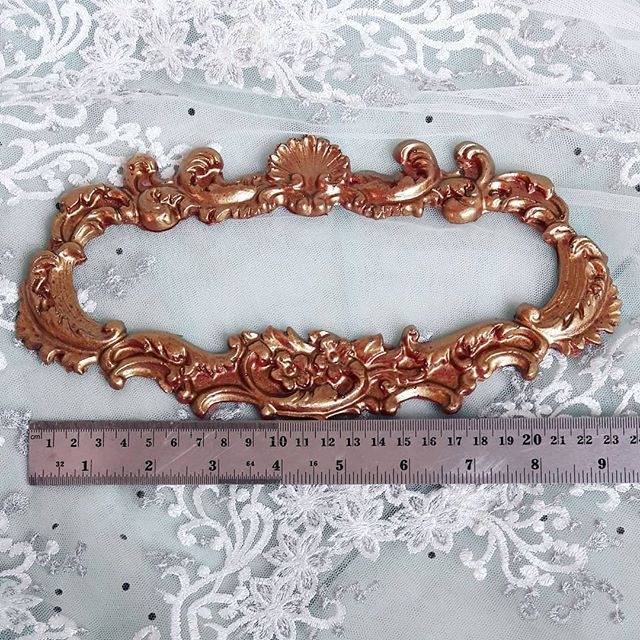Frame Resin Crown