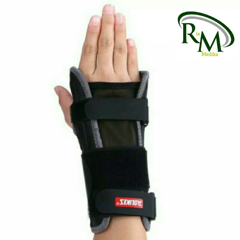 Carpal Tunnel Splint 01/ Carpal Tunnel Syndrome /CTS/ Deker Pergelangan Tangan / Gamers / Kesehatan