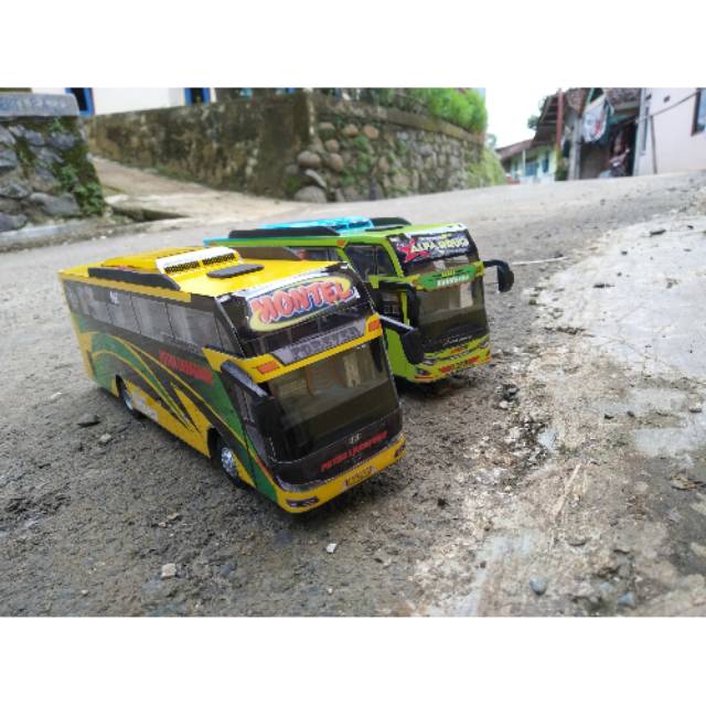 Miniatur bus putri luragung montel