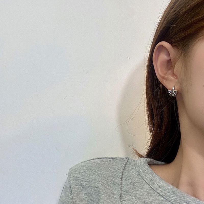 Anting Tusuk Gantung Desain Hati + Pita Gaya Simple / Trendy Untuk Wanita