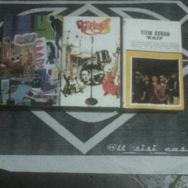 Paket kaset pita naif - titik cerah - jangan terlalu - the best