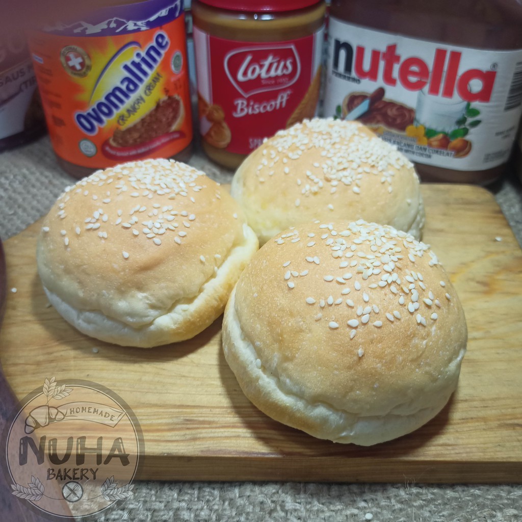 

Roti Burger / Bun / Wijen / 65 Gram / Roti Uk. 10 cm (1 pack isi 12 Roti)