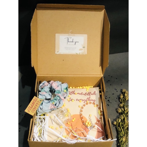 

Hampers/Hamperscustom/hadiah