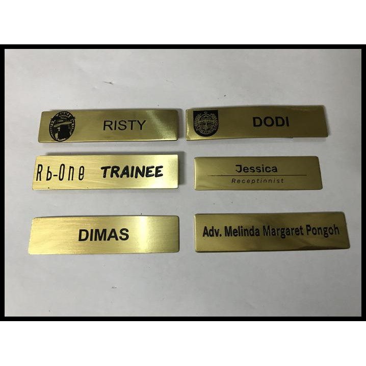 

Name Tag Kuningan