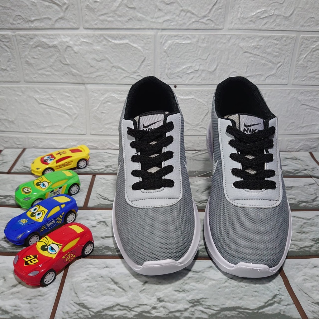 Sepatu Anak Laki-laki perempuan warna abu Sepatu Nike Anak Jas Do'it Sepatu Anak Sneakres