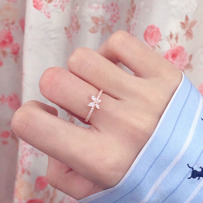 Cincin Butterfly Model Terbuka Dapat Disesuaikan Aksen Kristal Gaya Korea Untuk Wanita