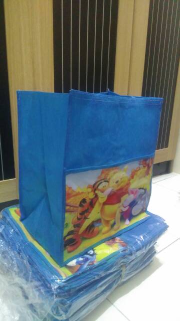 Tas ulang tahun winnie the pooh 2 kantong