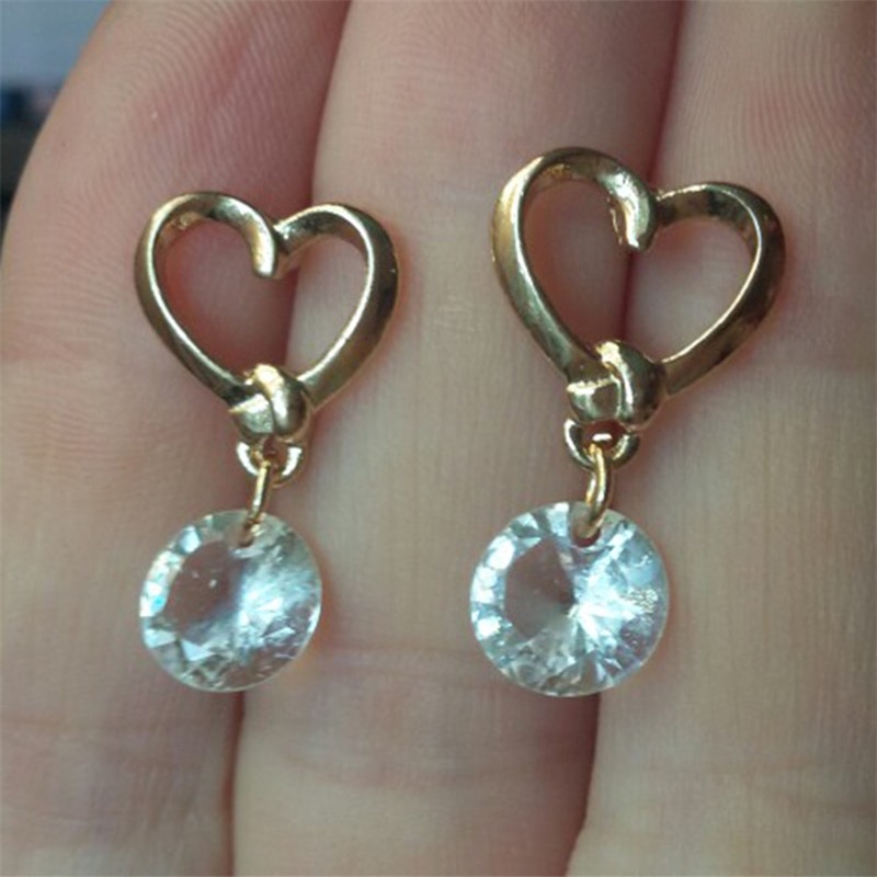 【Ready Stock】Korean 2020 New Earring Women Heart Shaped Ear Pins Zircon Eardrop Crystal Earrings Jewelry