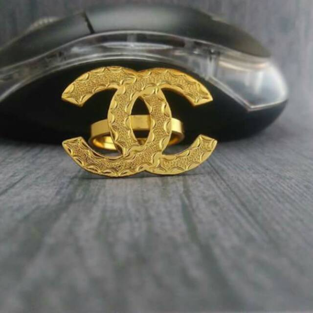 Cincin chanel lapis emas
