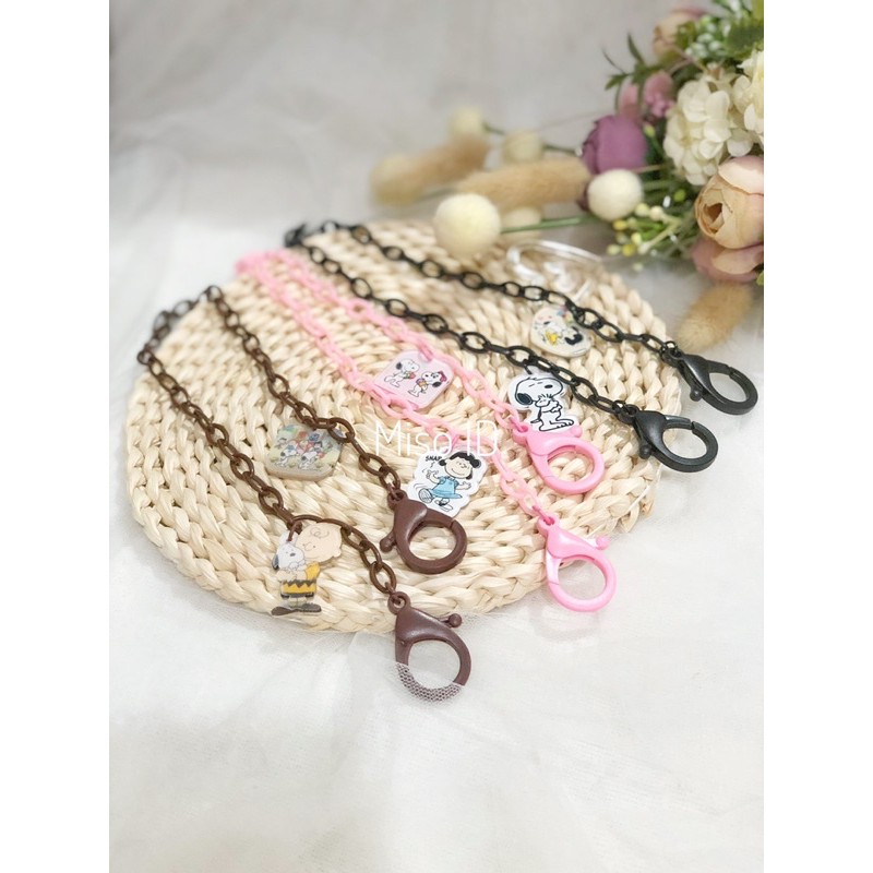 Rantai masker akrilik Snoopy and friends original / kalung strap mask / chain mask/gantungan