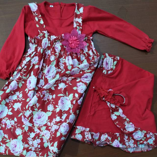 Gamis anak motif bunga bunga