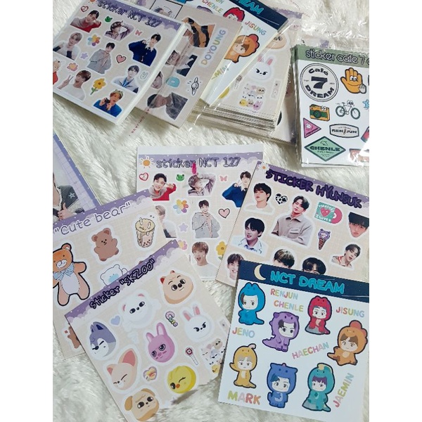 

CETAK STICKER CUSTOM ISI 60PCS , FREEBIES STIKER CUSTOM MURAH