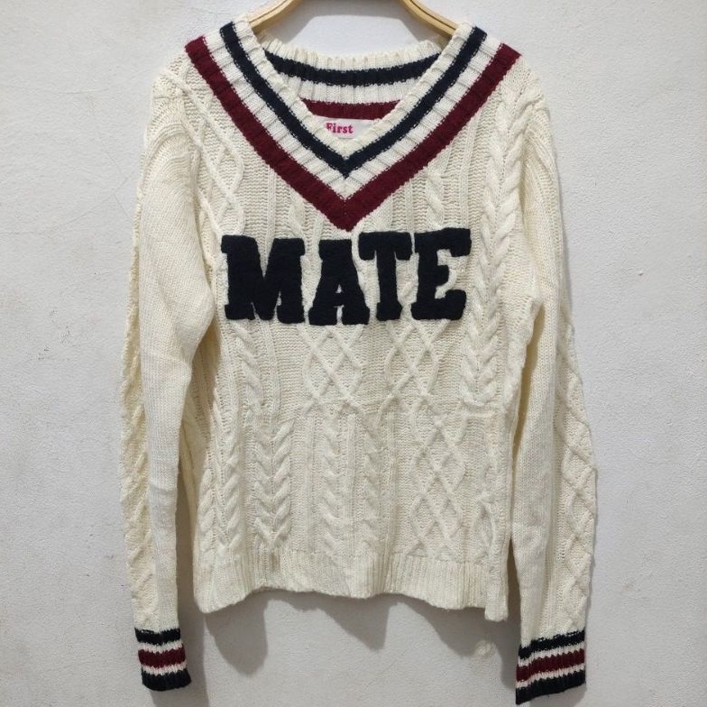 Sweater Rajut Academia anak size 140 brand First (preloved)