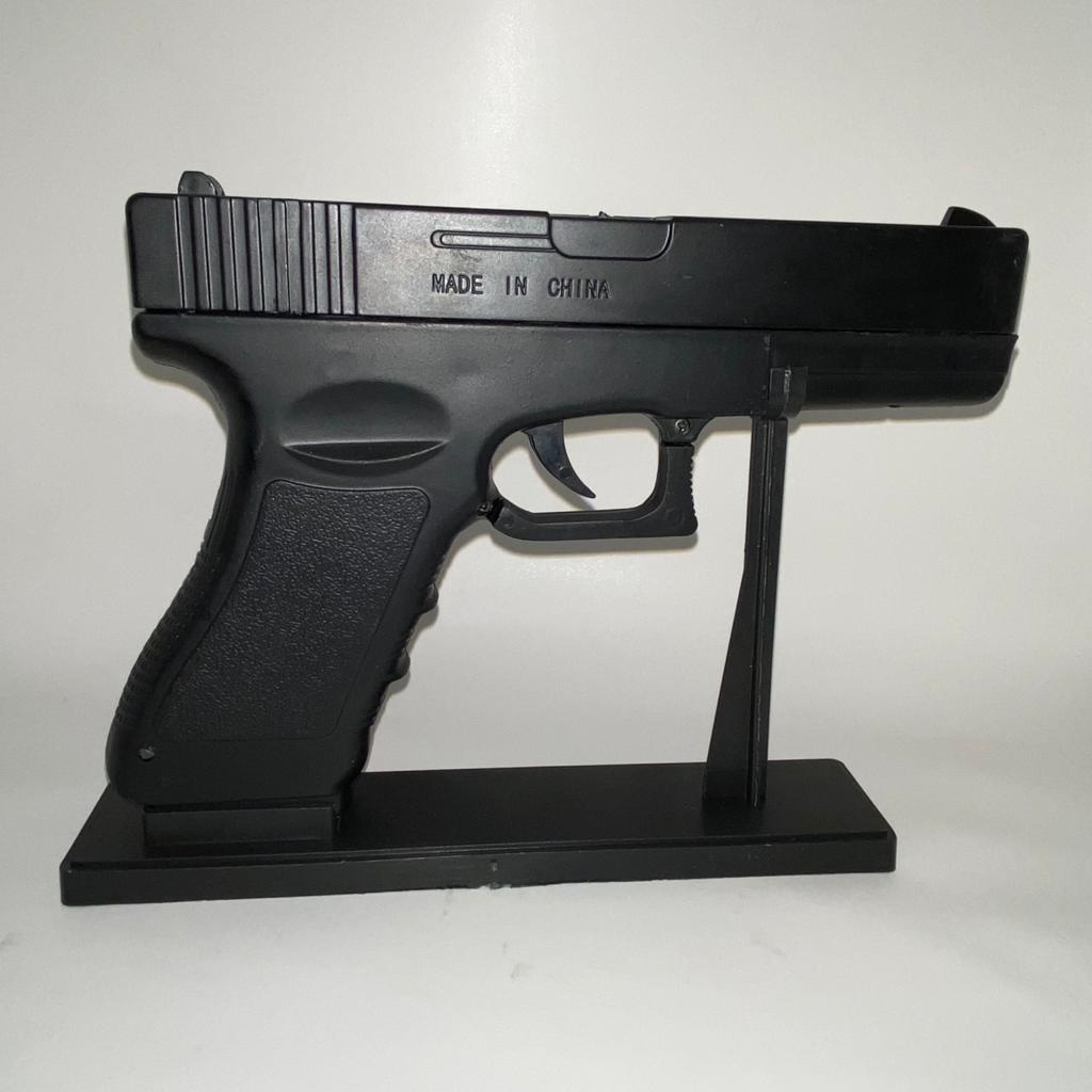 KOREK API PAJANGAN PISTOL GLOCK 18 KOREK API GAS ISI ULANG GAS