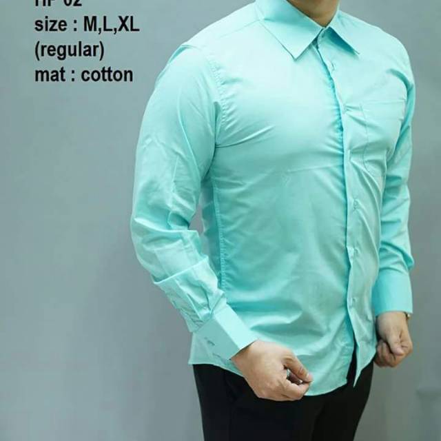 Kemeja pria hijau tosca muda polos lengan panjang bahan katun halus