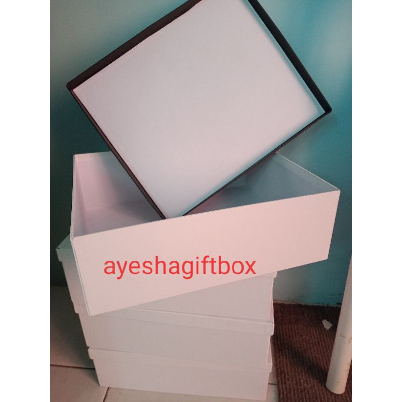

KOTAK KADO/GIFT BOX/SOUVENIR KOTAK HADIAH/READY UKURAN 25X30X10