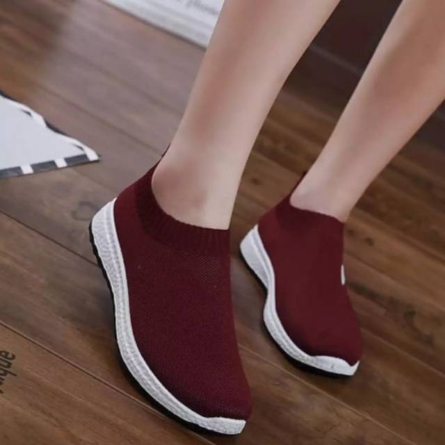 SLIP ON WANITA KARET IMPORT KFC