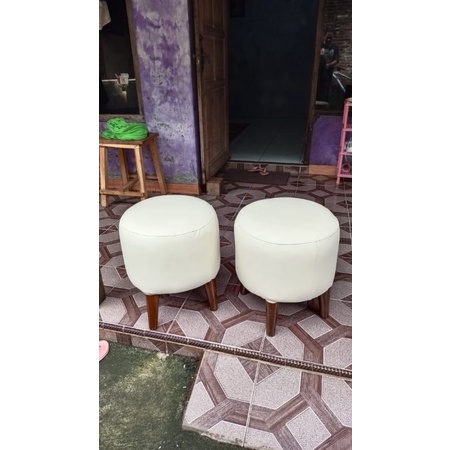 Kursi kecil / puk bulat / sofa bulat kecil