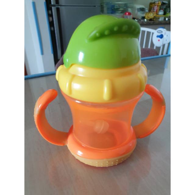 Nuby 360 straw cup preloved
