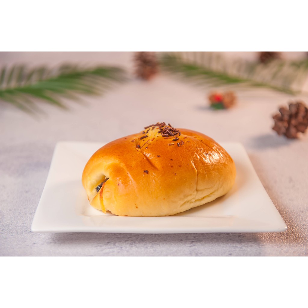 

BananaChocoCheeseBread
