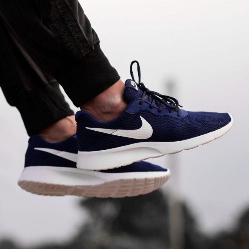 Sepatu Pria Nike Tanjun Original, Nike FlyKnit Racer, Sepatu Running Nike, Sneakers Olahraga