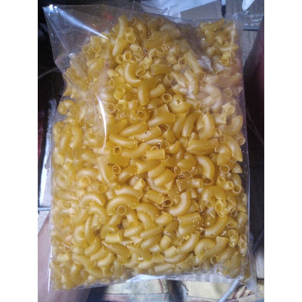 

MAKARONI BANTAT 500Gr / BAHAN MAKARONI BANTET(MENTAH)