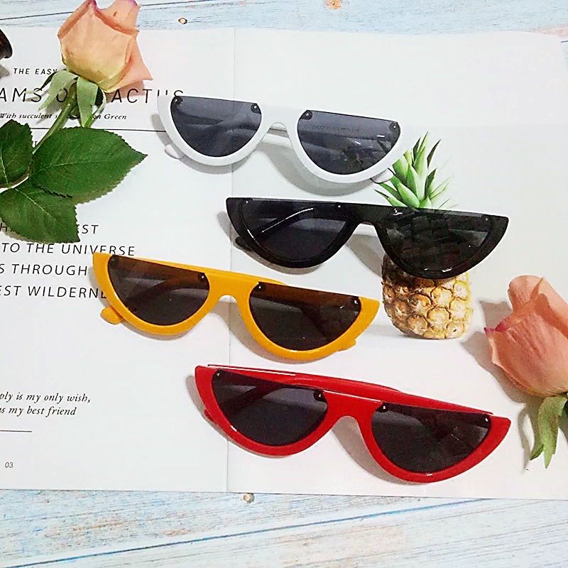 Kacamata Hitam LAGI TRENDY Model Setengah Bingkai Mata Kucing Cat Eye Untuk Wanita Pria Cool Viral Oval Half Frame Sunglasses  Kaca Mata Semangka Fashion Korea KCH18